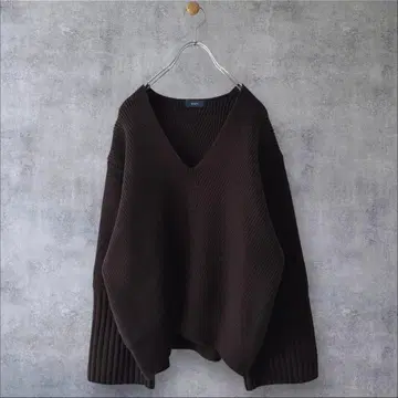새상품급 쉽스 손세탁 OK 편직 V넥 디자인 니트 풀오버
