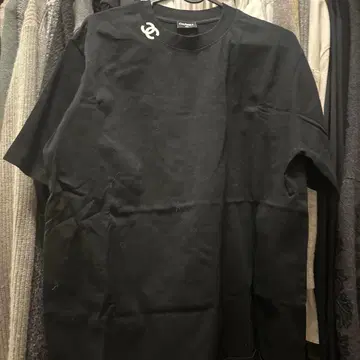 블랙 T셔츠 반팔