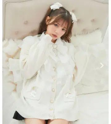 로지타 ROJITA 화이트 프릴 가디건