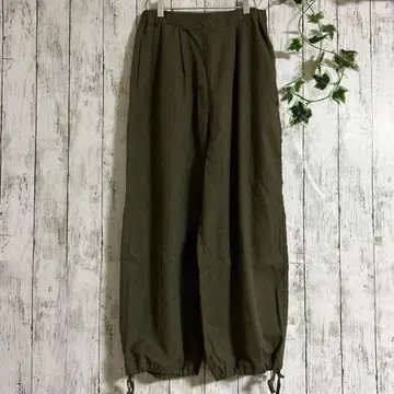 새상품 사만사 모스모스 헤링본 밑단 드로스트 세미 와이드 팬츠 카키