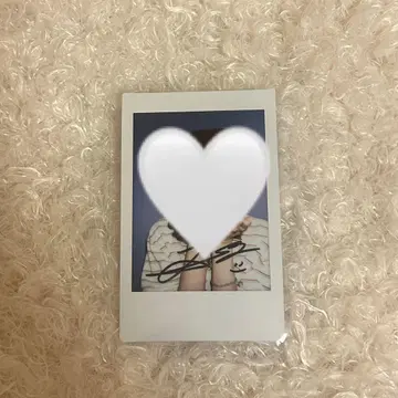 EVNNE 윤서 폴라로이드 사인 포함