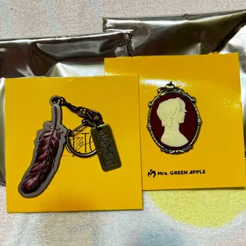 미세스 오모리 모토키 카메오 키링 빨간색 바벨 가챠