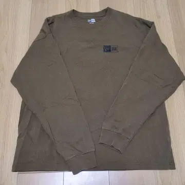 NEW ERA 오버 사이즈 긴팔 티셔츠