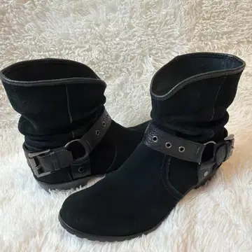 다이애나 숏부츠 스웨이드 벨트 블랙 Y2K