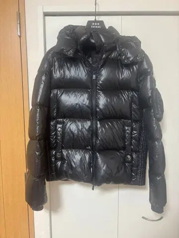 TATRAS 벨보 블랙 다운 자켓