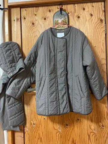 Simplicit 그레이 퀼팅 자켓