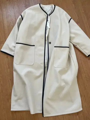 택 포함 새상품 퀼팅 라이너 포함 니트 멜톤 노카라 파이핑 롱 코트