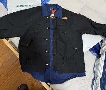 남성용 가을 겨울용 자켓 L 사이즈 - 개성 있는 스타일!
