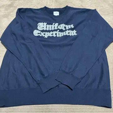 유니폼 익스페리먼트 네이비 맨투맨 2