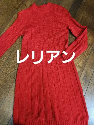 새상품급 레리안 빨간색 케이블 짜임 하이넥 니트 원피스