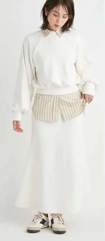 emmi 속기모 풀오버 스커트 세트