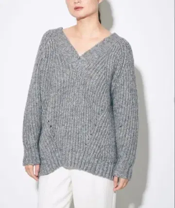 그레이스 콘티넨탈/그레이 클래스 백 케이블 니트 36 사이즈