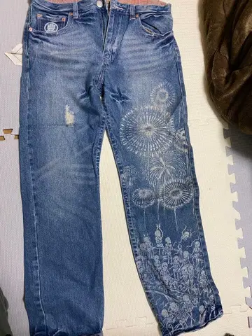 불꽃놀이 패턴 토텐 상점 청바지