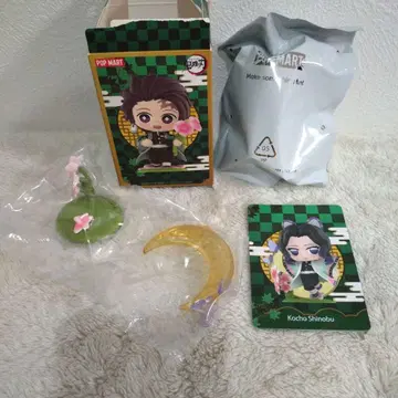 POPMART 귀멸의 칼날 피규어 코쵸우 시노부