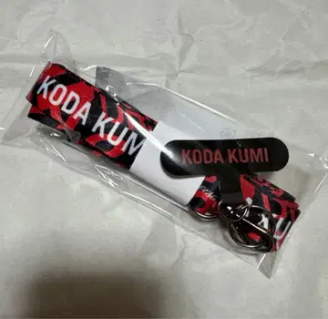 코다 쿠미 미개봉 새상품 NECK STRAP(LOGO)