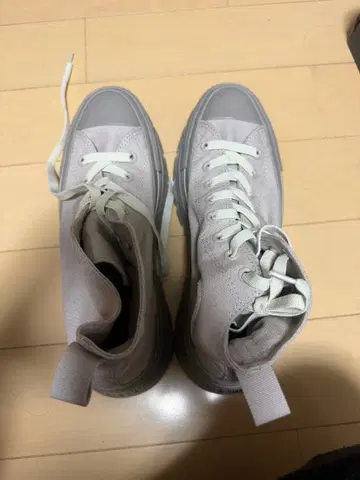 컨버스 그레이 하이컷 스니커즈