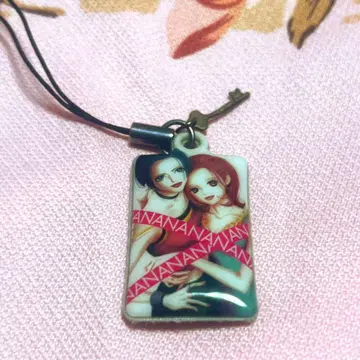 NANA 나나 야자와 아이 스트랩 핸드폰 클리너 열쇠고리 참 레트로