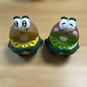 Zespri 키위 브라더스 피규어 2체 세트