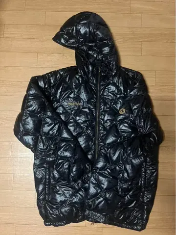 Marmot 블랙 후드 부착 다운 자켓