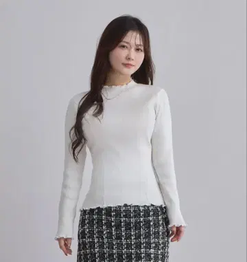 overE 멜로 패널 니트 U65