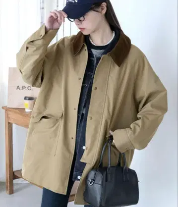 [ 시착만 한 상품 ] BONLECILL 옷깃 코듀로이 오버 헌팅 자켓