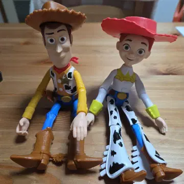 토이스토리 우디 & 제시 피규어 모자 포함