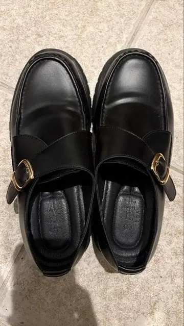 시키 도쿄 하이 밑창 볼륨 로퍼 블랙 남성용