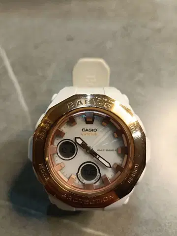 Baby-G BGA-2250G 전파 솔라