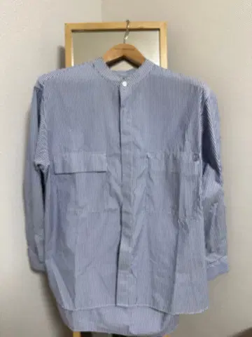 스트라이프 밴드 카라 긴팔 셔츠