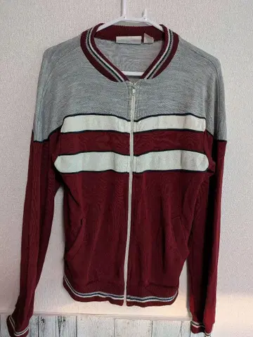 OMNII 스트라이프 가디건 빨간색 그레이