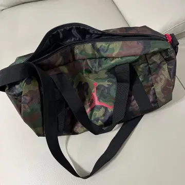 Jordan 카모플라쥬 보스턴 백