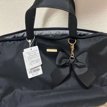 메종 드 풀르(Maison de FLEUR) 컴퓨터 케이스 블랙