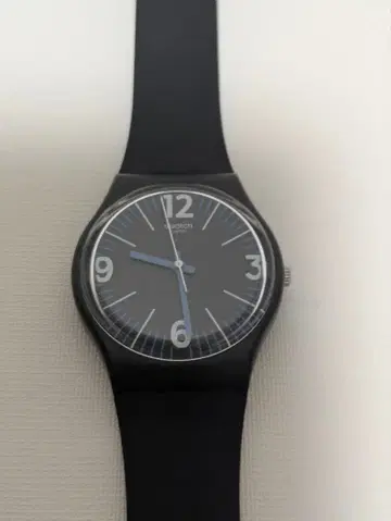 Swatch 블랙 아날로그 손목시계