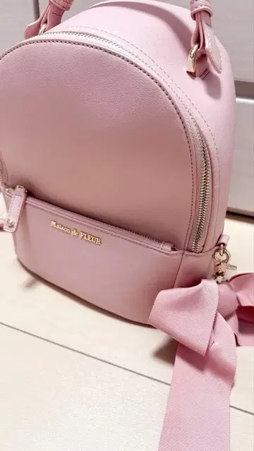 메종 드 플뢰르 핑크 백팩 리본 포함
