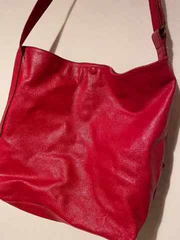 BET 가죽 숄더 빨간색