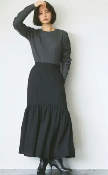 Ezick 카르제 밑단 플레어 스커트