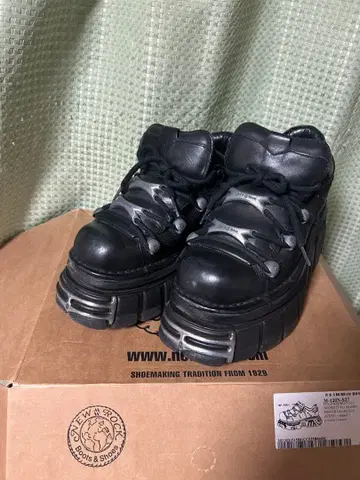 NEW ROCK 통굽 스니커즈