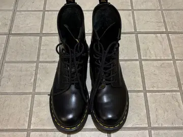 닥터마틴 8홀 US7 Dr. Martens 블랙