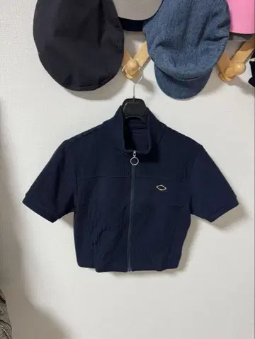 MSCHF 네이비 지퍼 달린 숏 기장 상의