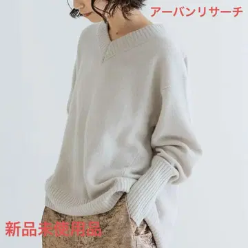 어반 리서치 캐시미어 혼방 강축 V넥 니트 P/0 오프 베이지 새상품