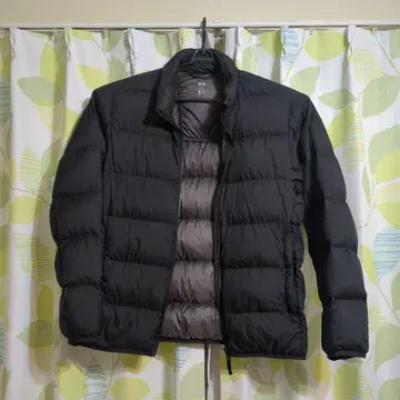 UNIQLO 울트라 라이트 다운 자켓/3D 컷 M 블랙