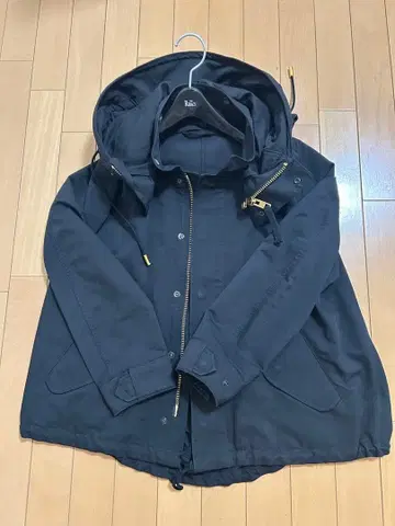 THE RERACS 블랙 모즈 코트