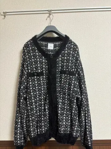 Lui's 집업 니트 스웨터 블랙/화이트