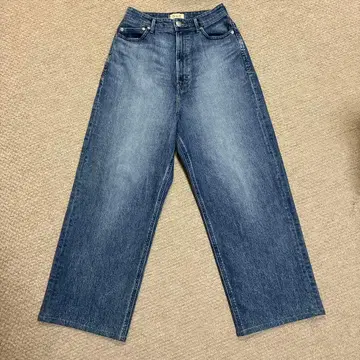 [ 새상품급 ] YANUK 야누크 JOAN 루즈 스트레이트 25 FVB