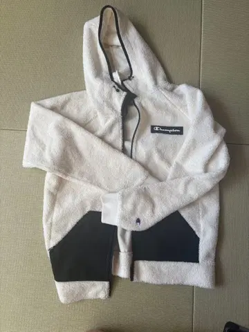 Champion 플리스 자켓 L 사이즈 화이트/블랙