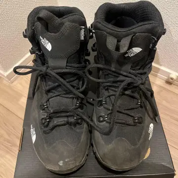 THE NORTH FACE 블랙 등산화 여성용