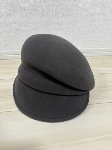 CA4LA 다크 그레이 비대칭 헌팅 캡