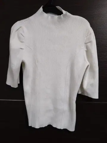 overE 프티 하이 5부 소매 상의 화이트