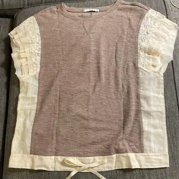 trois 디자인 상의