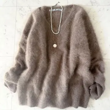 새상품급 시너리 라쿤 V넥 퍼 니트 풀오버 인기 디자인